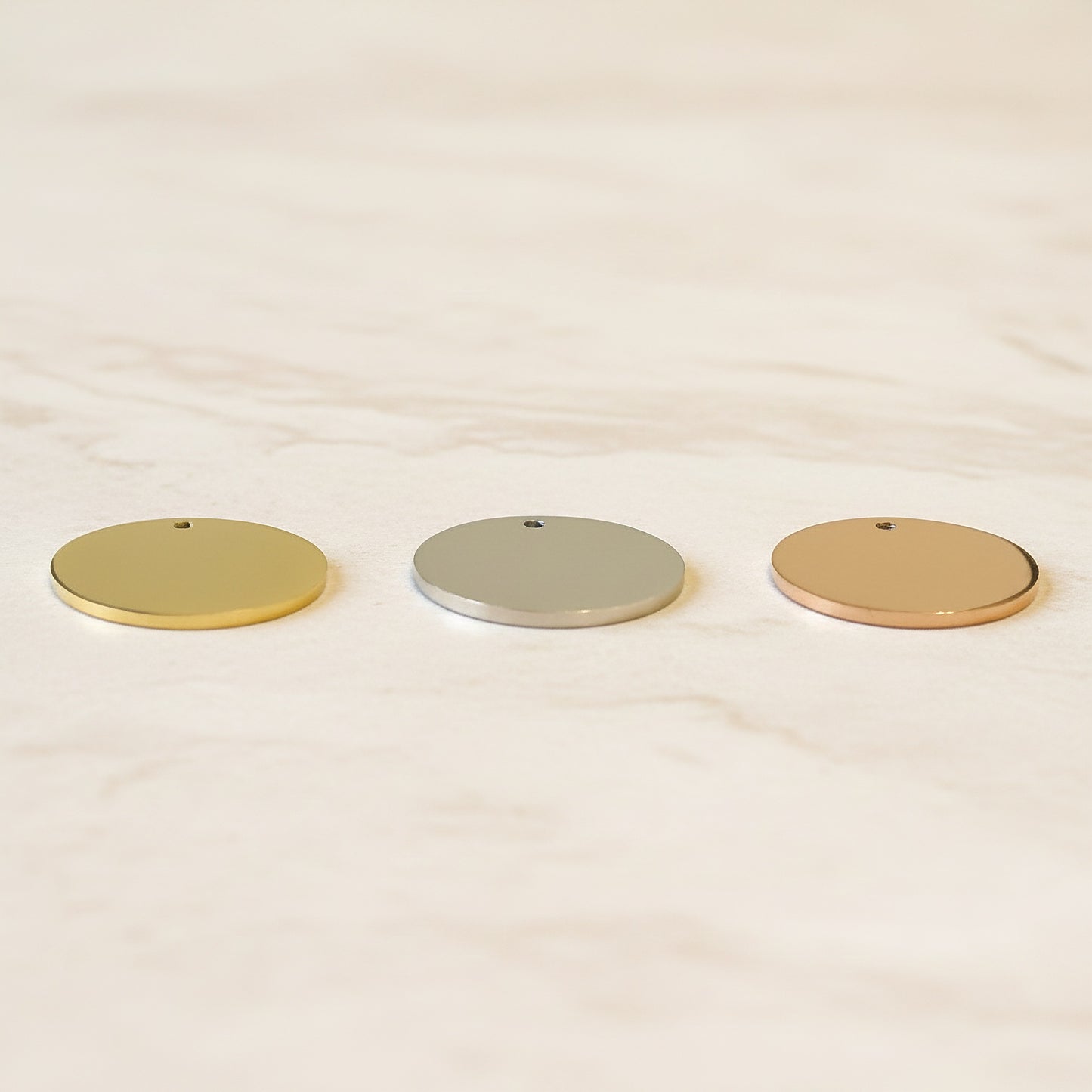Round Surgical Steel 20mm Pendant, 1 pc - detail view 3 (SG.509)