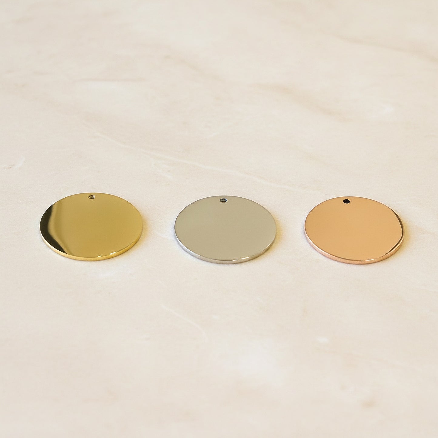 Round Surgical Steel 25mm Pendant, 1 pc - detail view 2 (SG.510)