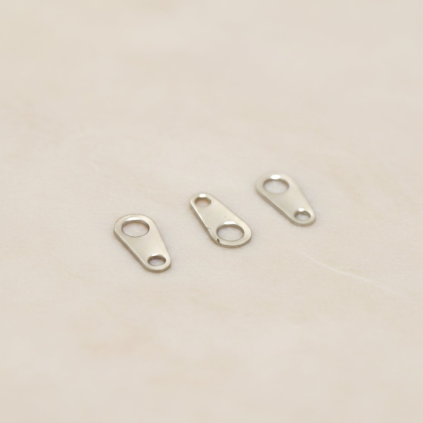 Teardrop Surgical Steel Connector Tab, 10 pc - detail view 2 (SG.577)