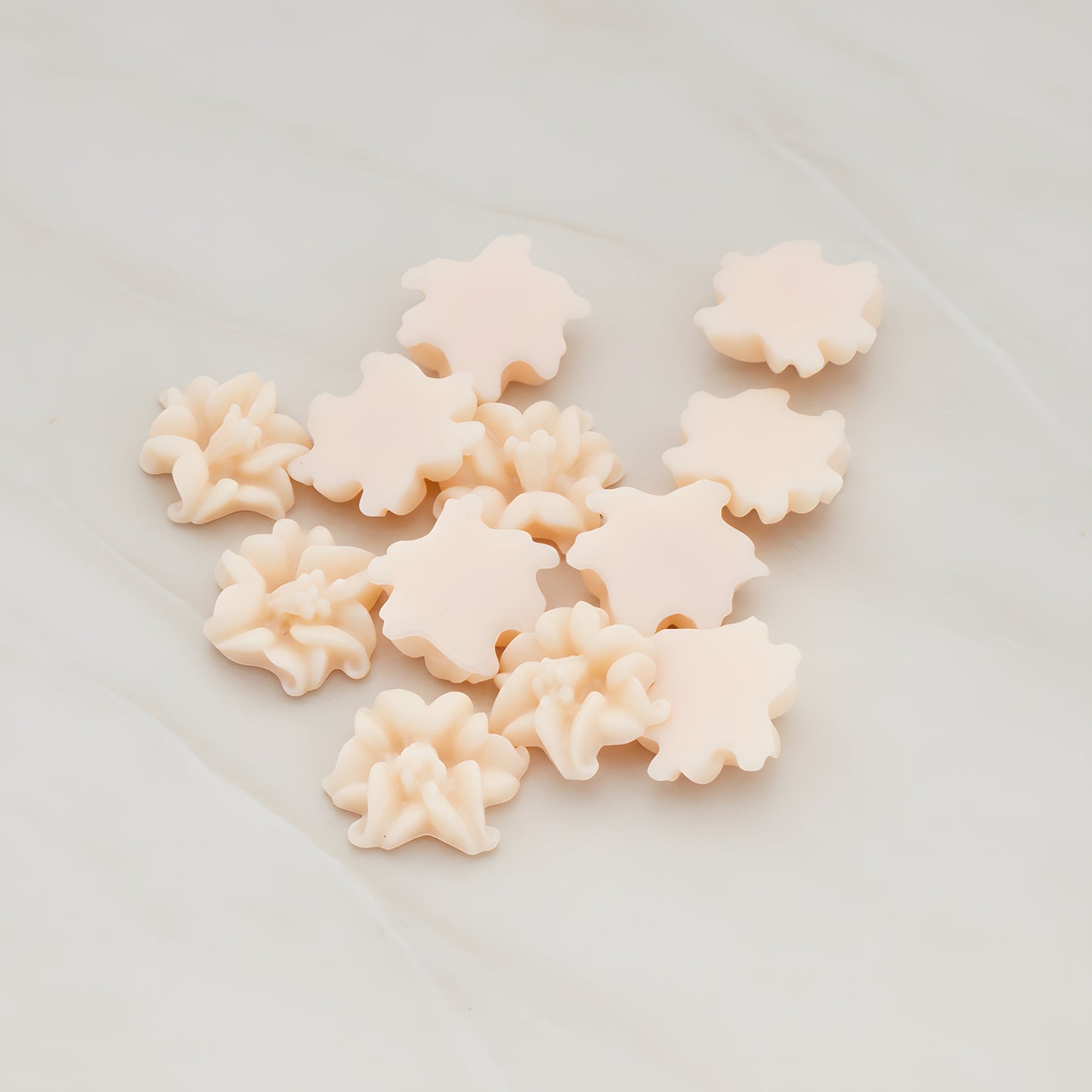 Lily Flower Flat Back Cabochon, 6 Pc (CB.185)
