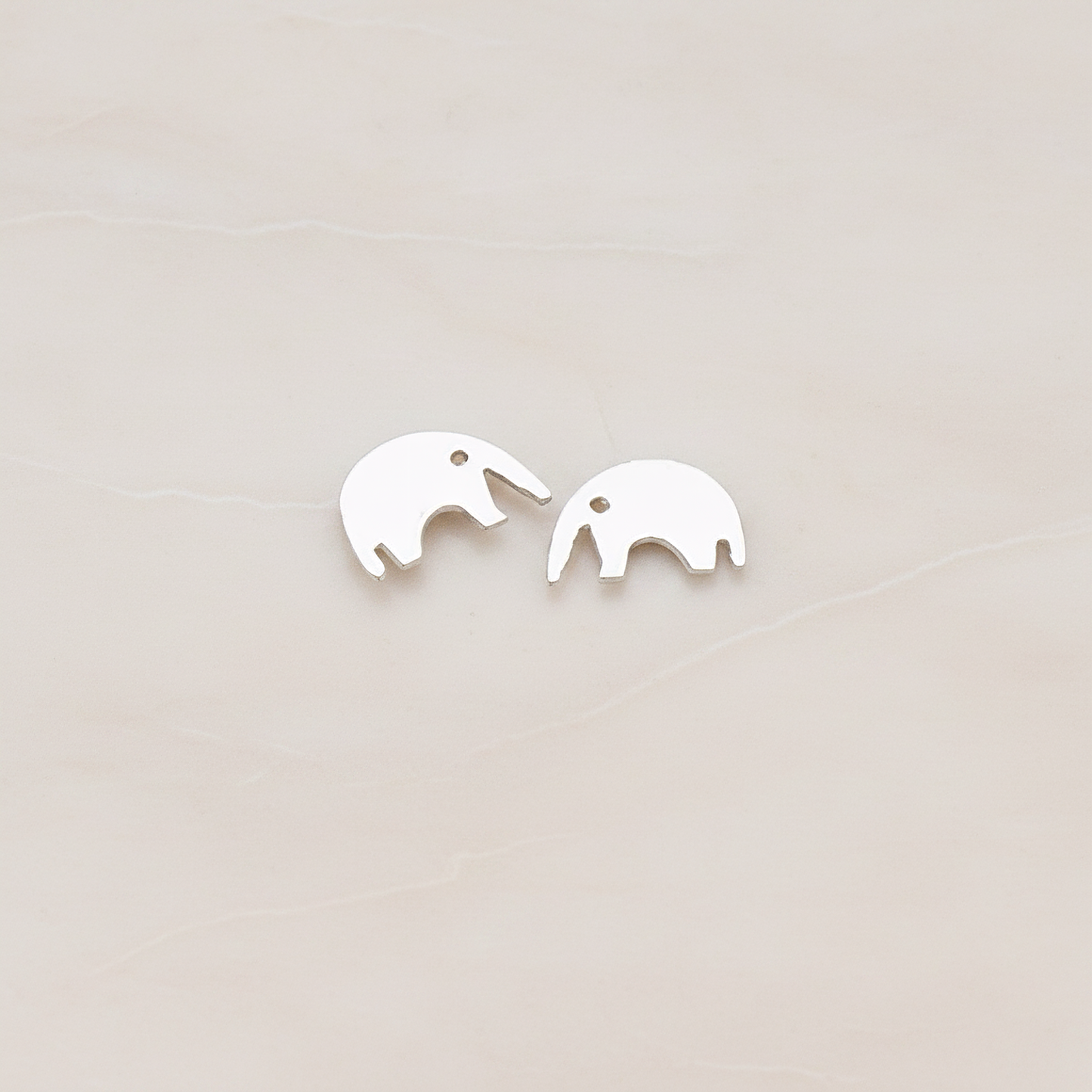 Tiny Elephant Ear Post, 2 Pc - Matte Original Rhodium (ER.004)