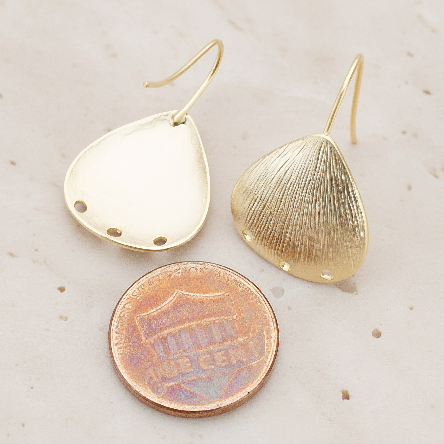 Brushed Wide Teardrop Fan Earwire, 2 Pc (ER.047)