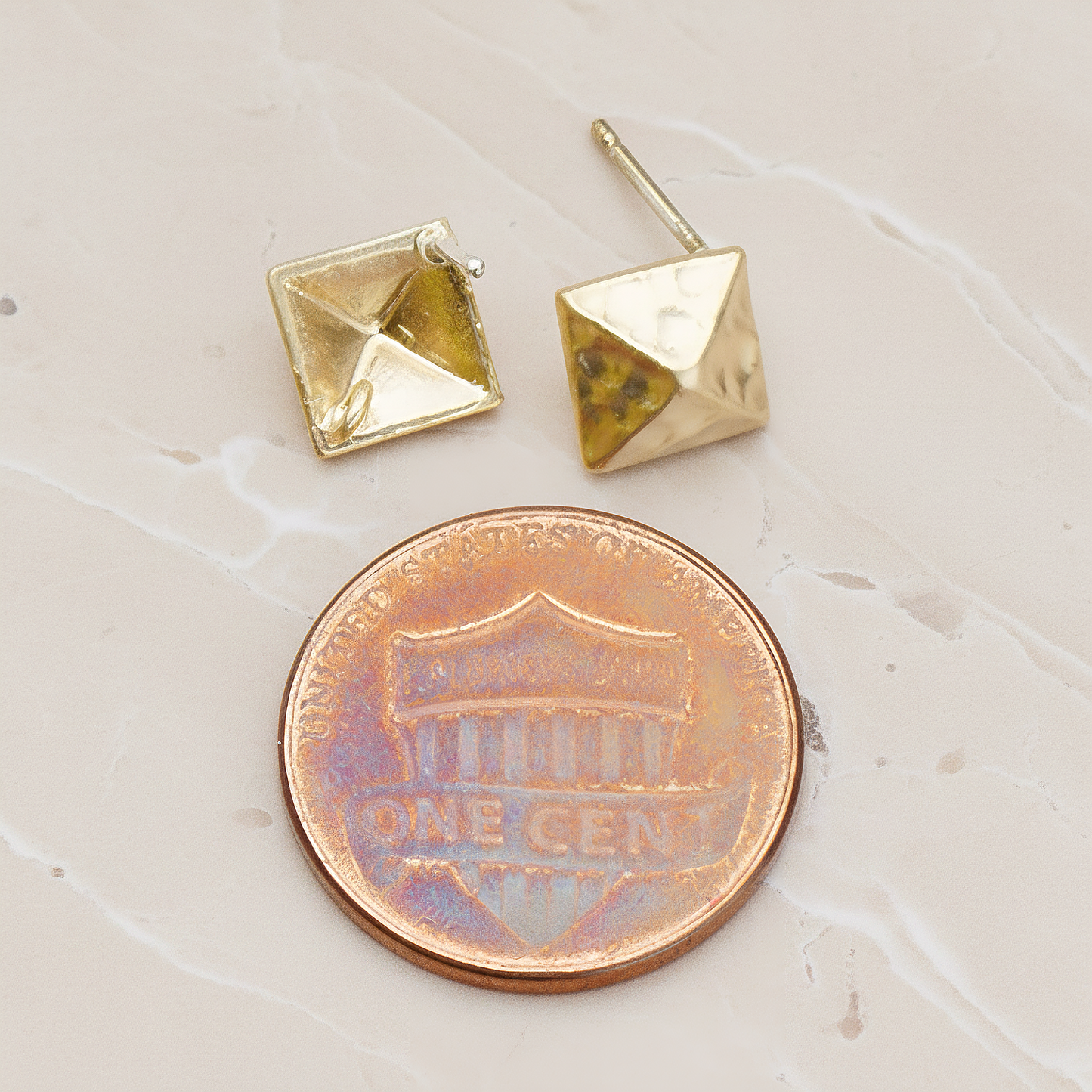 Pointed Pyramid Square Ear Post, 2 Pc (ER.153)