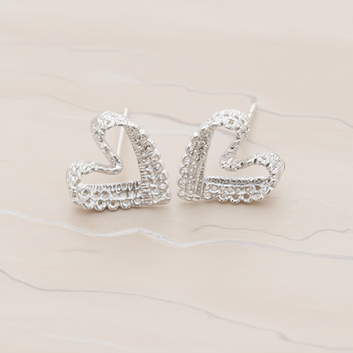 Lace Heart Ear Post, 2 Pc - Matte Original Rhodium (ER.284)