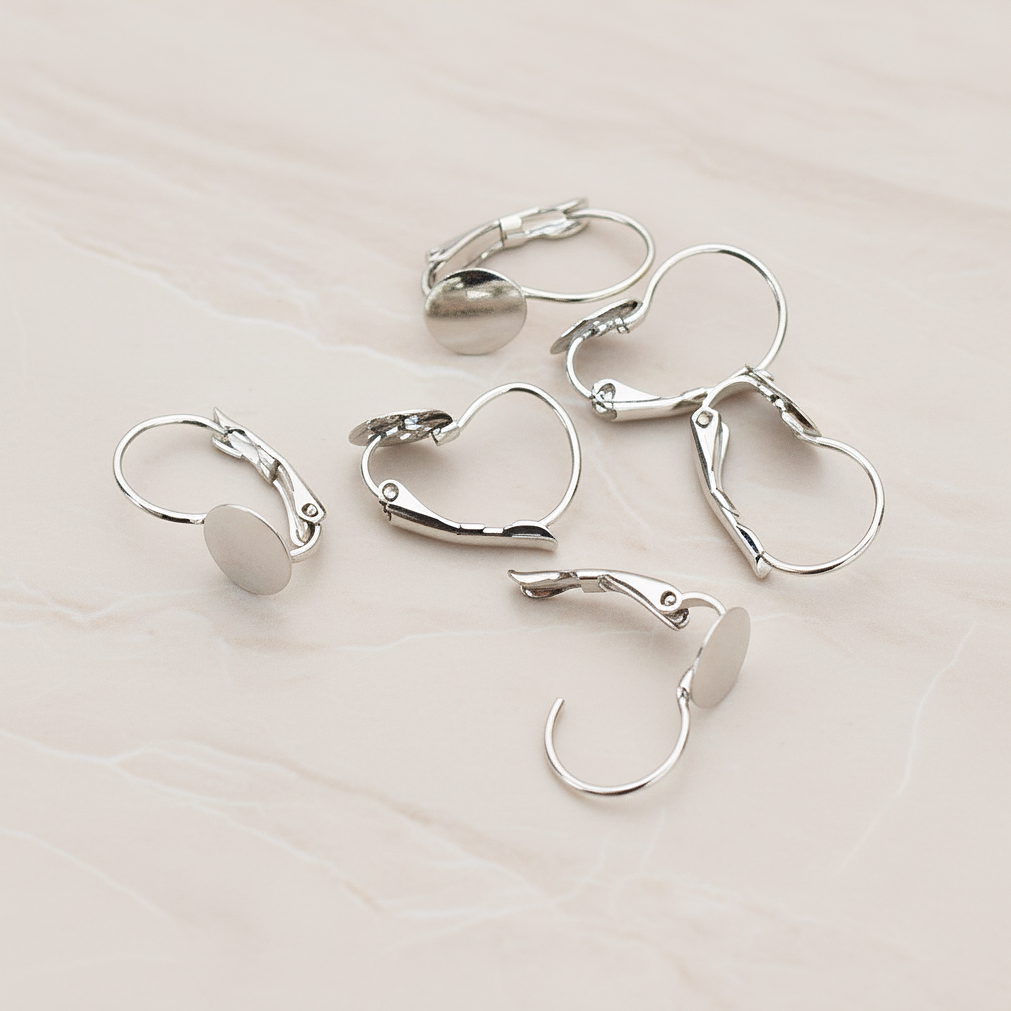 Round Pad Leverback Ear Wire, 6 Pc (ER.4000)