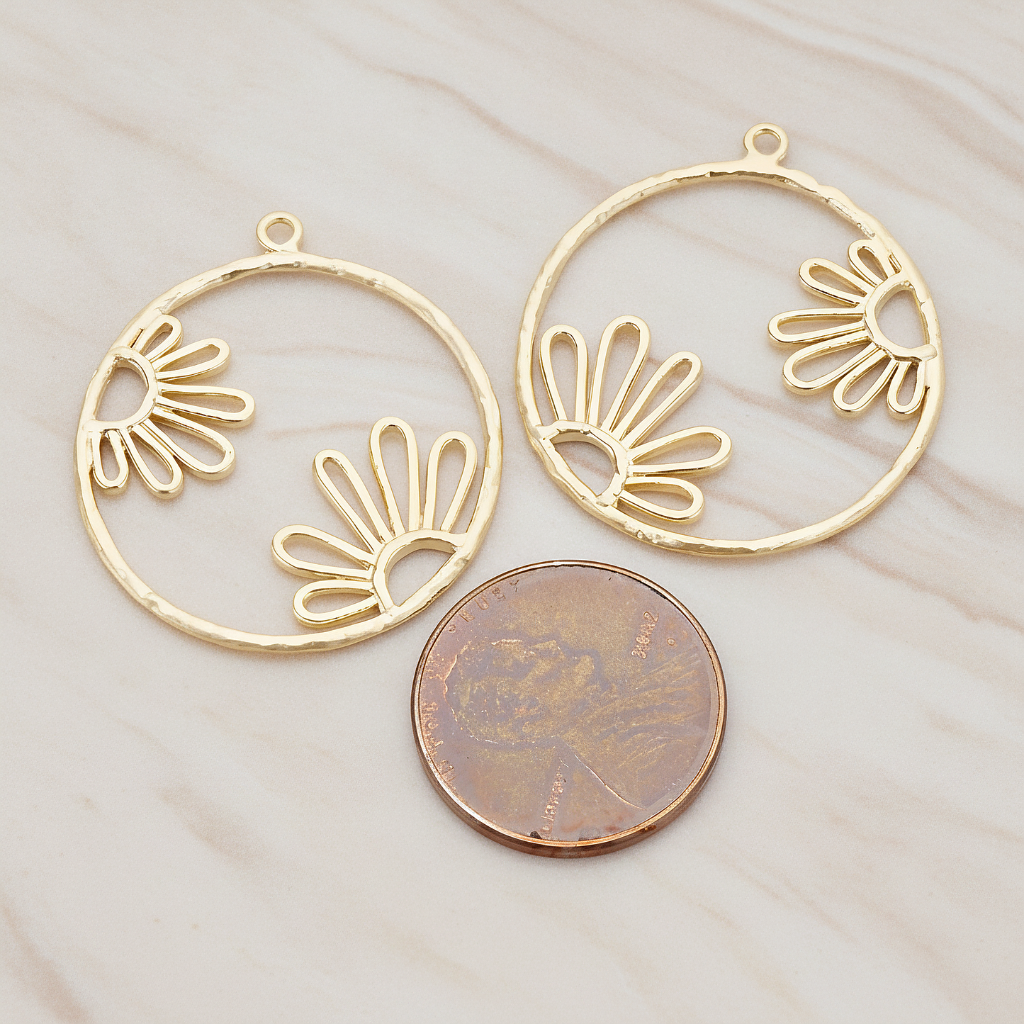 Round Sunflower Pattern Pendant, 2 Pc on warm marble background (PD.1214)