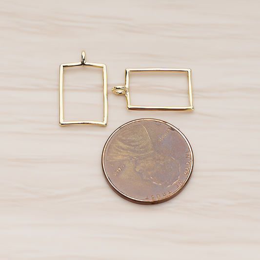 Simple Line Rectangle Pendant, 2Pc on warm marble background (PD.1294)