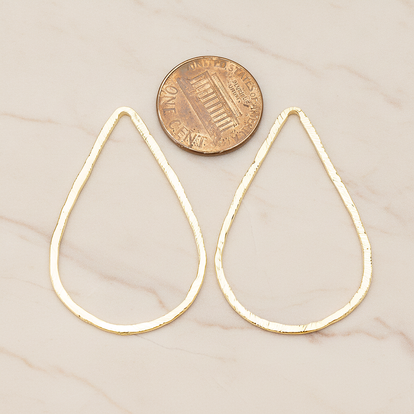 Slash Textured Teardrop X-Large Link Pendant, 2 Pc on warm marble background (PD.1624-04)