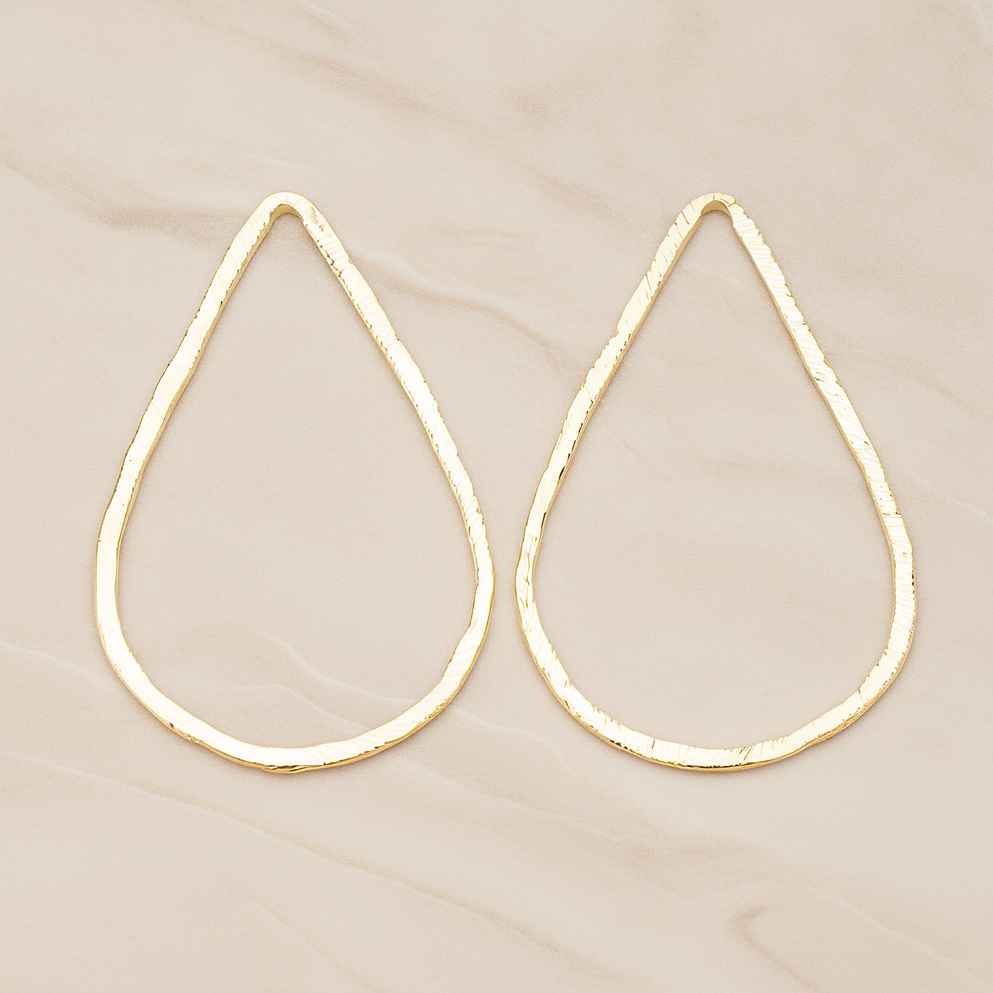 Slash Textured Teardrop X-Large Link Pendant, 2 Pc on warm marble background (PD.1624-04)