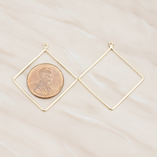 Large Rhombus Link Pendant, 4 Pc on warm marble background (PD.1707-02)