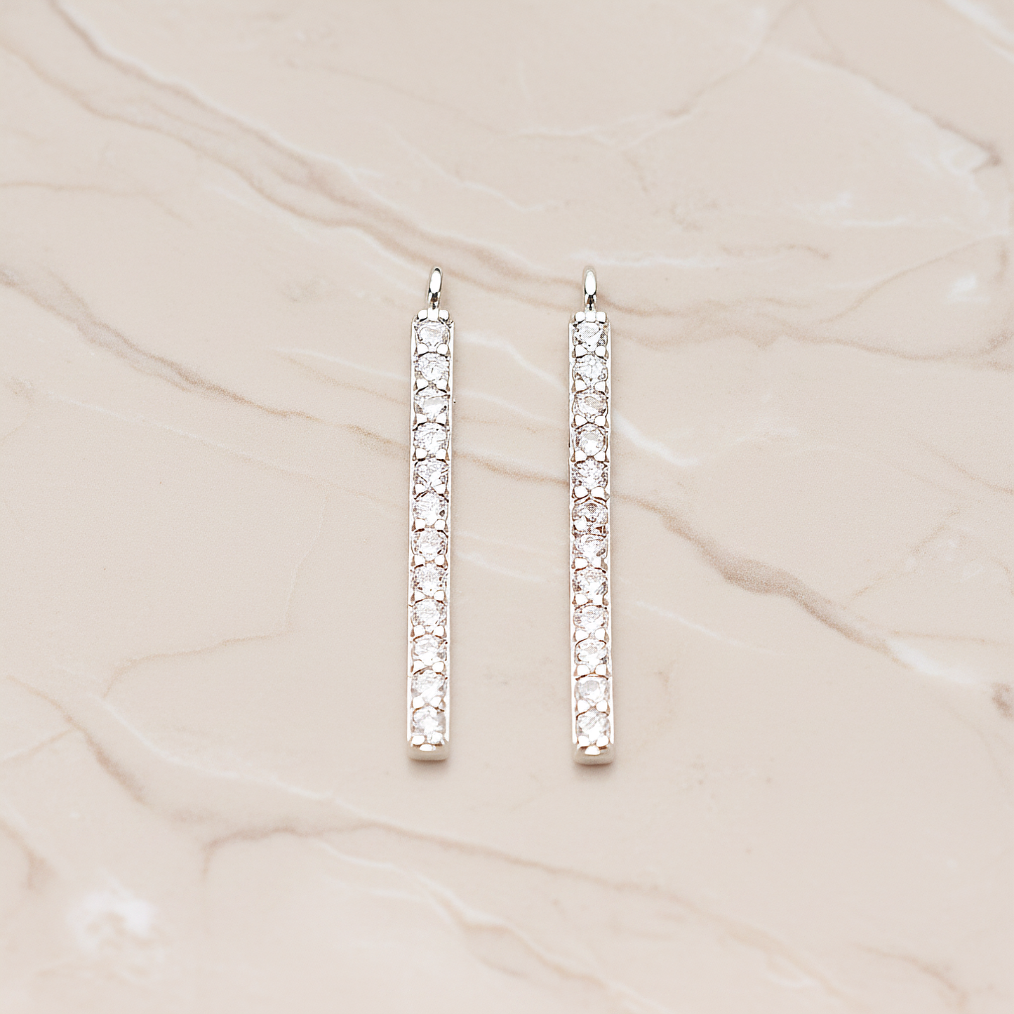 21mm Cubic Bar Pendant, 1 Pc on warm marble background (PD.1778)