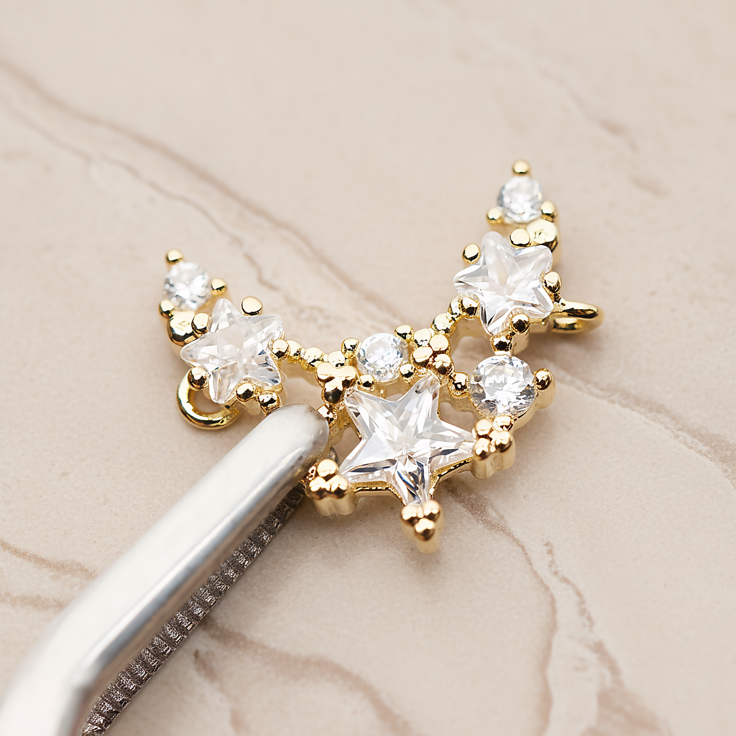 Star Round Cubic Pendant, 1 Pc on warm marble background (PD.1795)