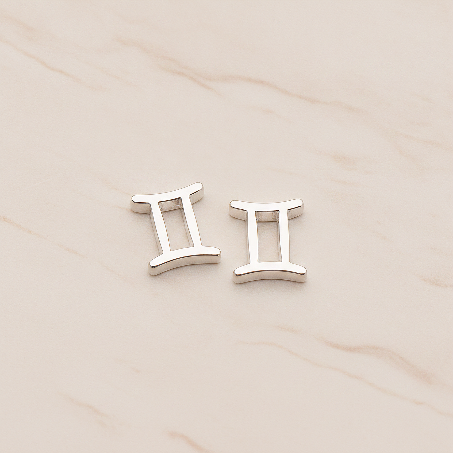 Zodiac Sign Pisces Bead Pendant, 2 Pc on warm marble background (PD.1895)