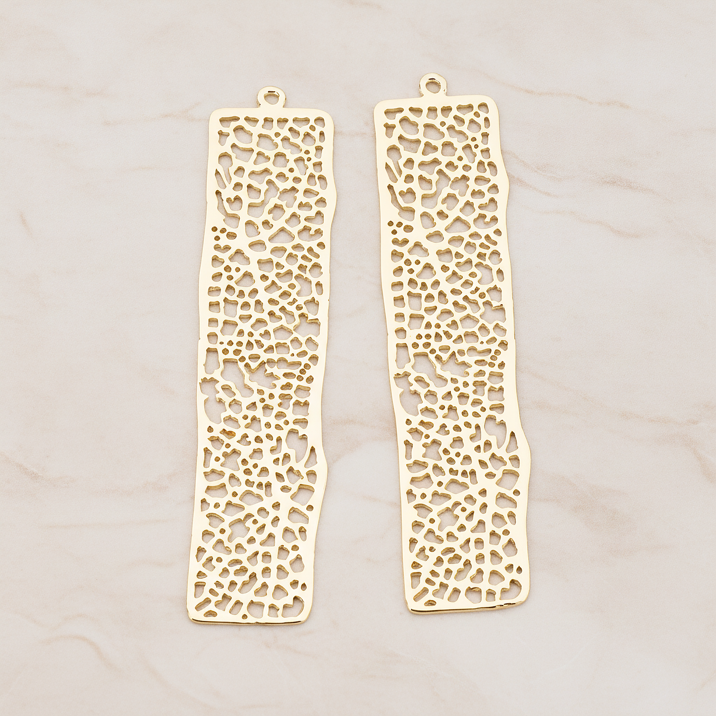 Large Mesh Bar Rectangle Pendant, 2 Pc on warm marble background (PD.292-02)