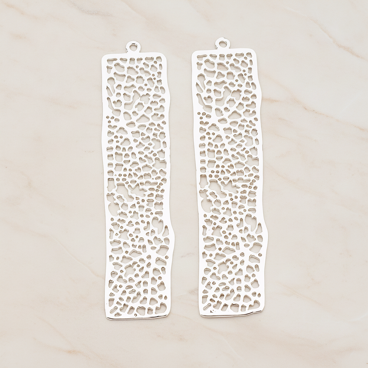 Large Mesh Bar Rectangle Pendant, 2 Pc on warm marble background (PD.292-02)