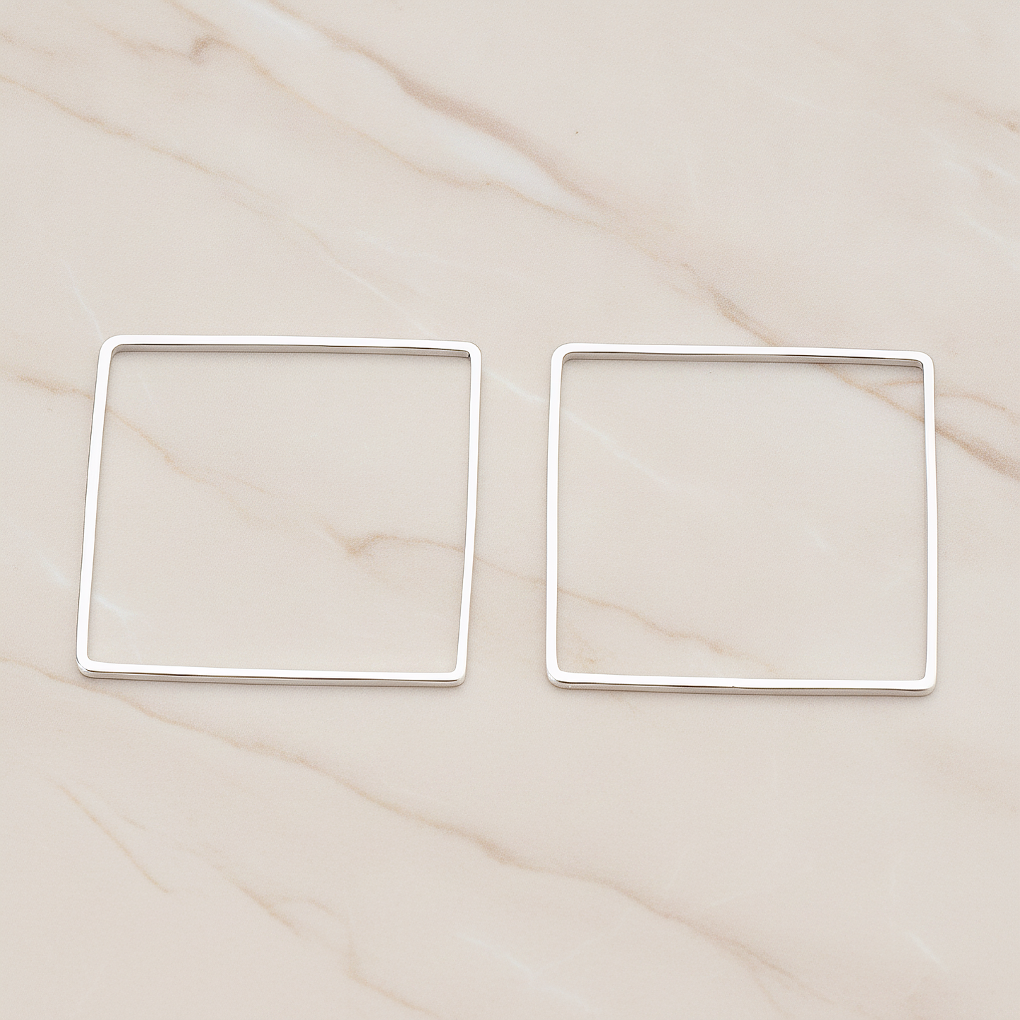 30mm Simple Square Link Pendant, 2 Pc on warm marble background (PD.303-03)