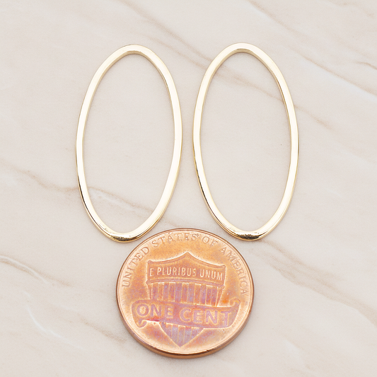 15 X 30 Mm Simple Oval Link Pendant, 2 Pc on warm marble background (PD.304-02)
