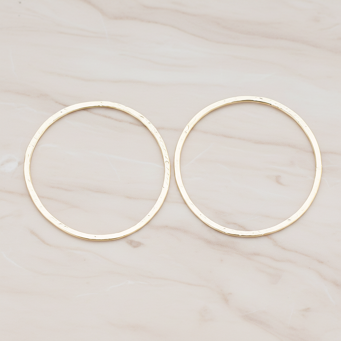 35mm Simple Textured Round Pendant, 2 Pc on warm marble background (PD.305-07)