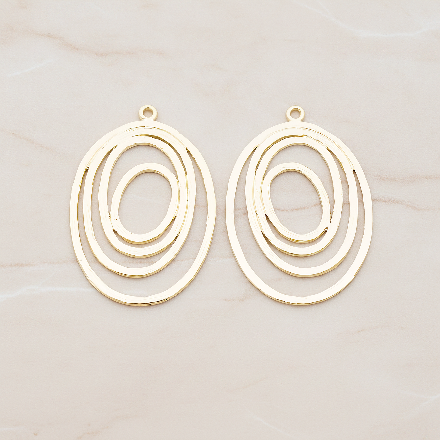 Multi Oval Links Pendant, 2 Pc on warm marble background (PD.760)