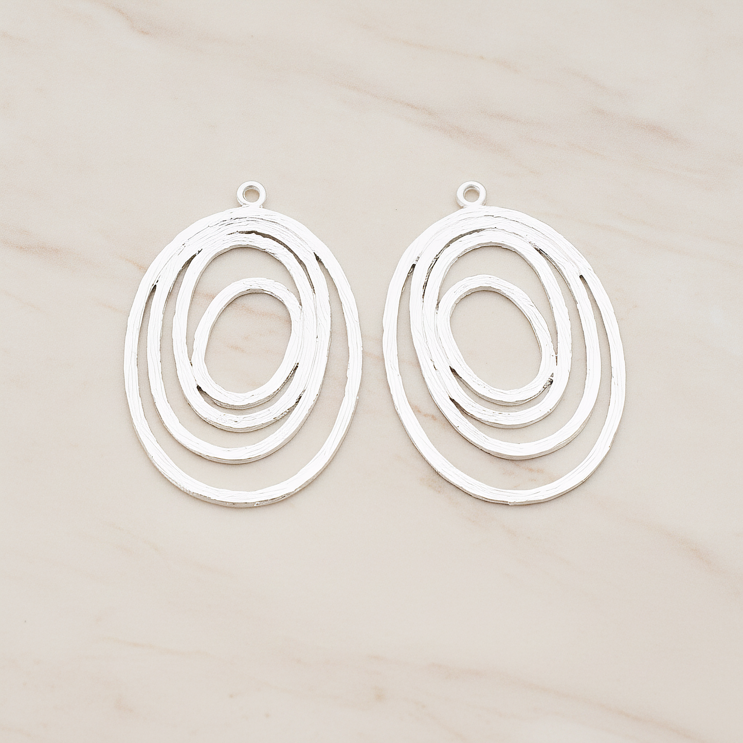 Multi Oval Links Pendant, 2 Pc on warm marble background (PD.760)
