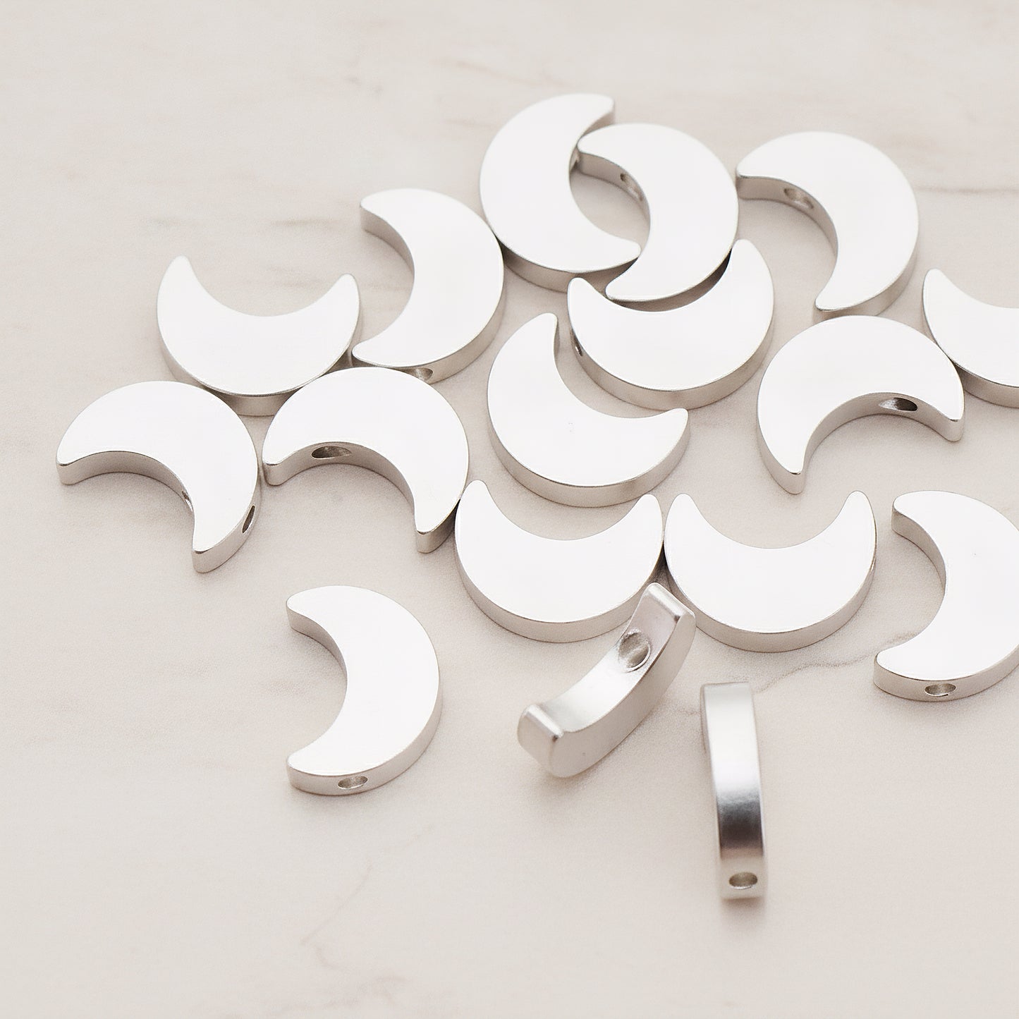 Sharpin Crescent Moon Metal Bead, 4 Pc (BD.939)