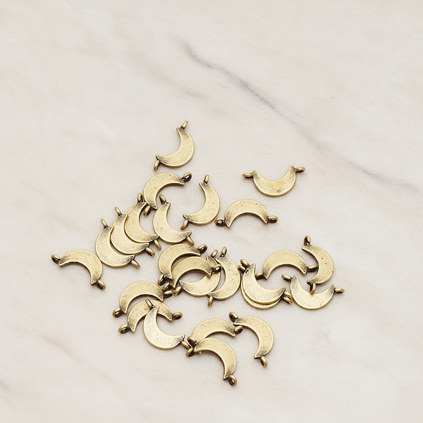 Small Moon Connector, 2 Pc (CN.110)