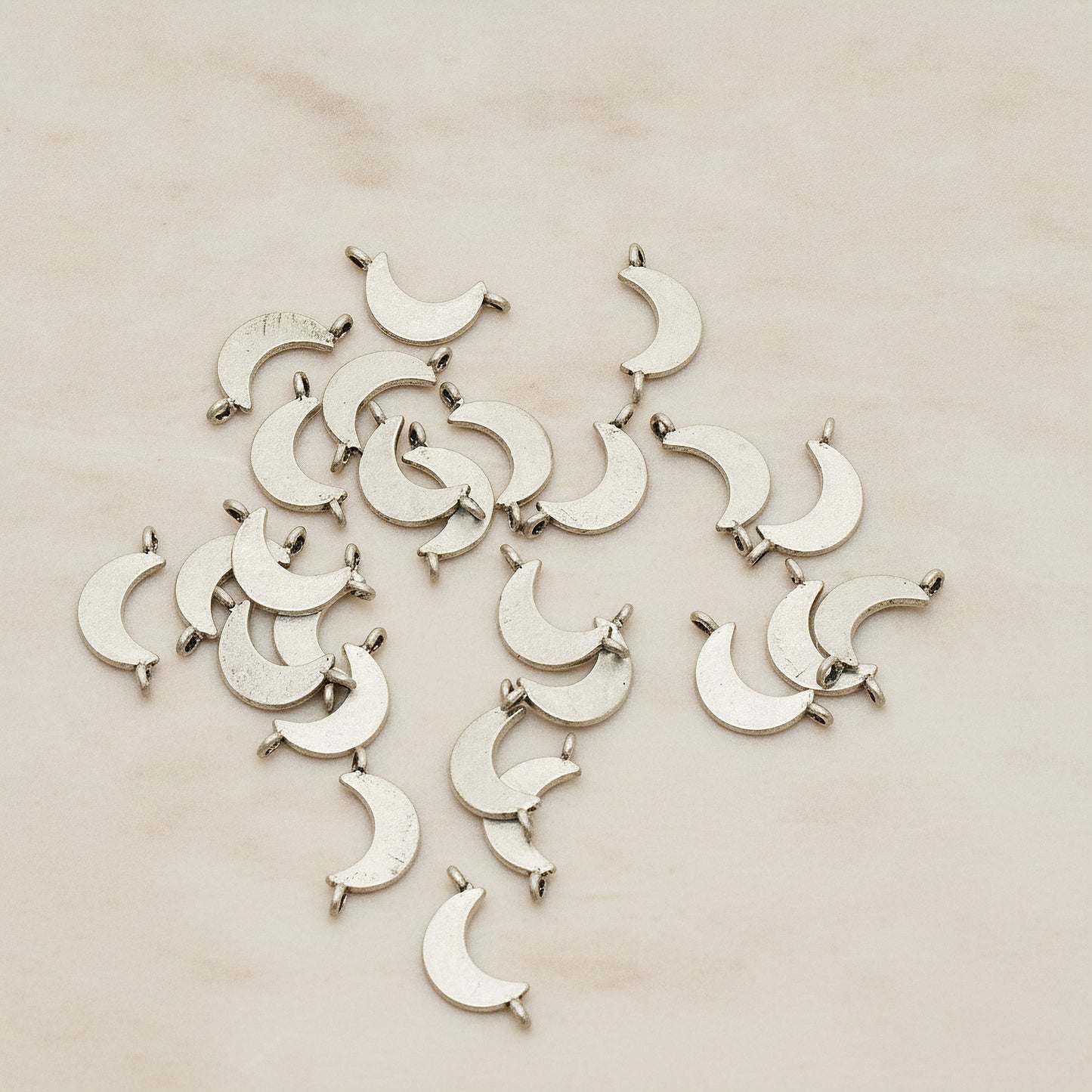 Small Moon Connector, 2 Pc (CN.110)