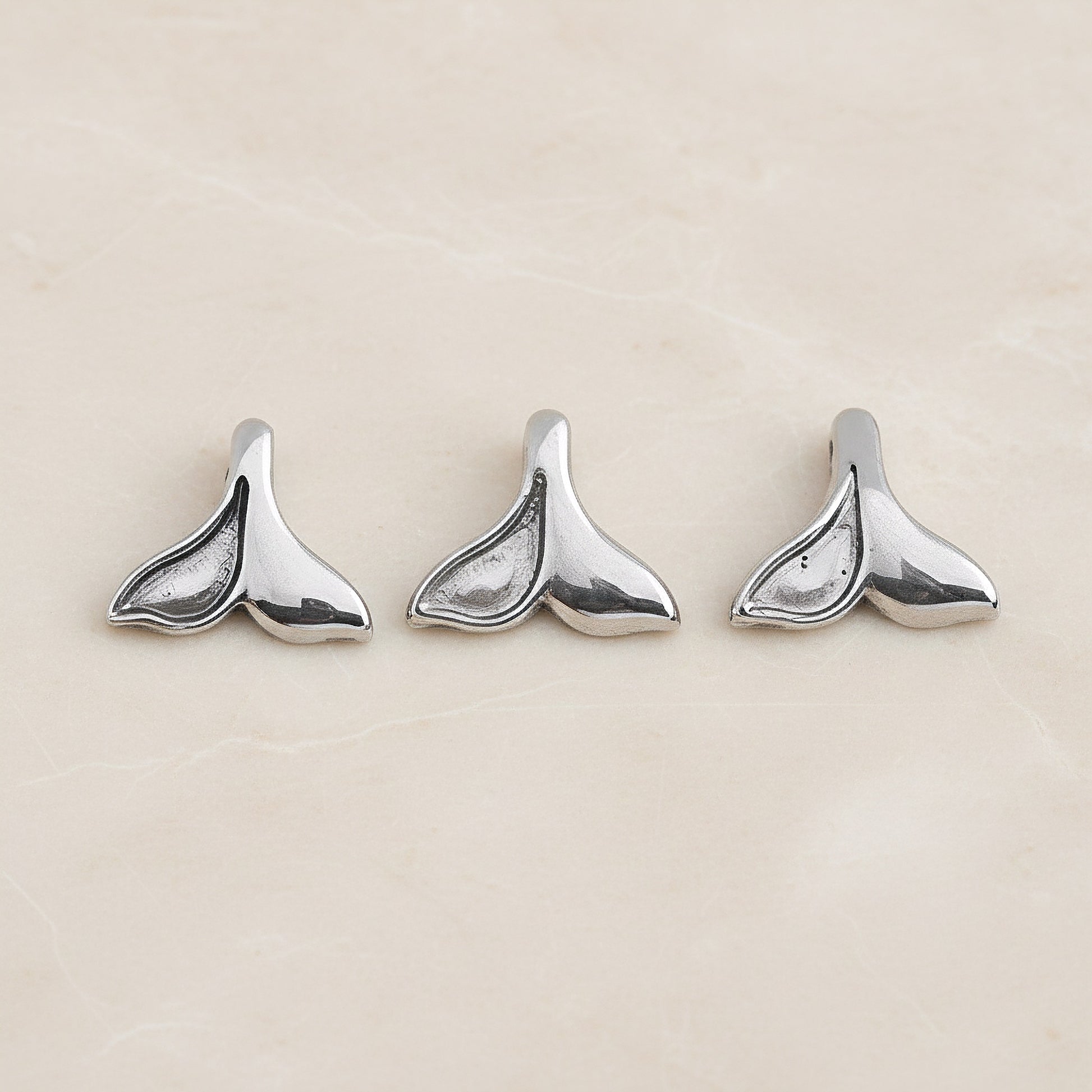 Dolphin Tail Surgical Steel Pendant, 1Pc - detail view 2 (SG.214)