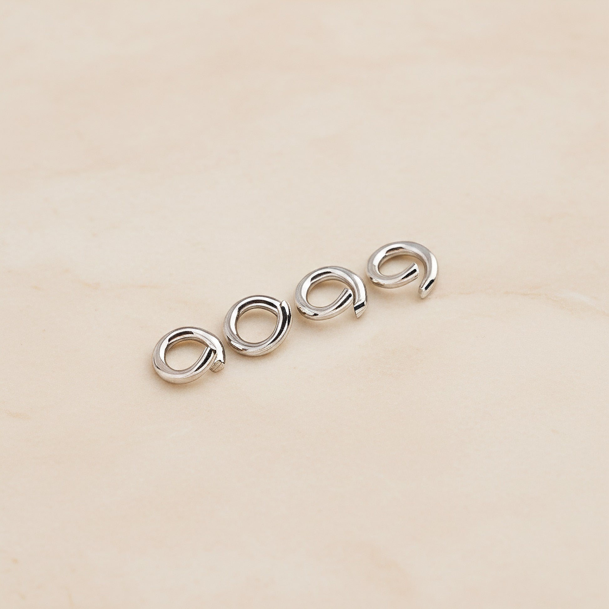 Round Surgical Steel 6mm Jump Ring, about 25pc - detail view 2 (SG.241)