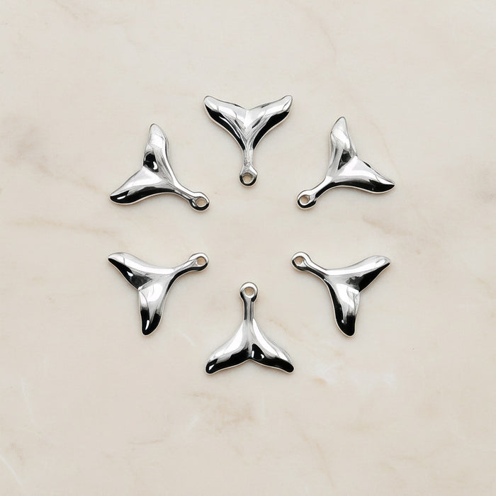 Whale Tail Surgical Steel Pendant, 1 pc - detail view 1 (SG.596)