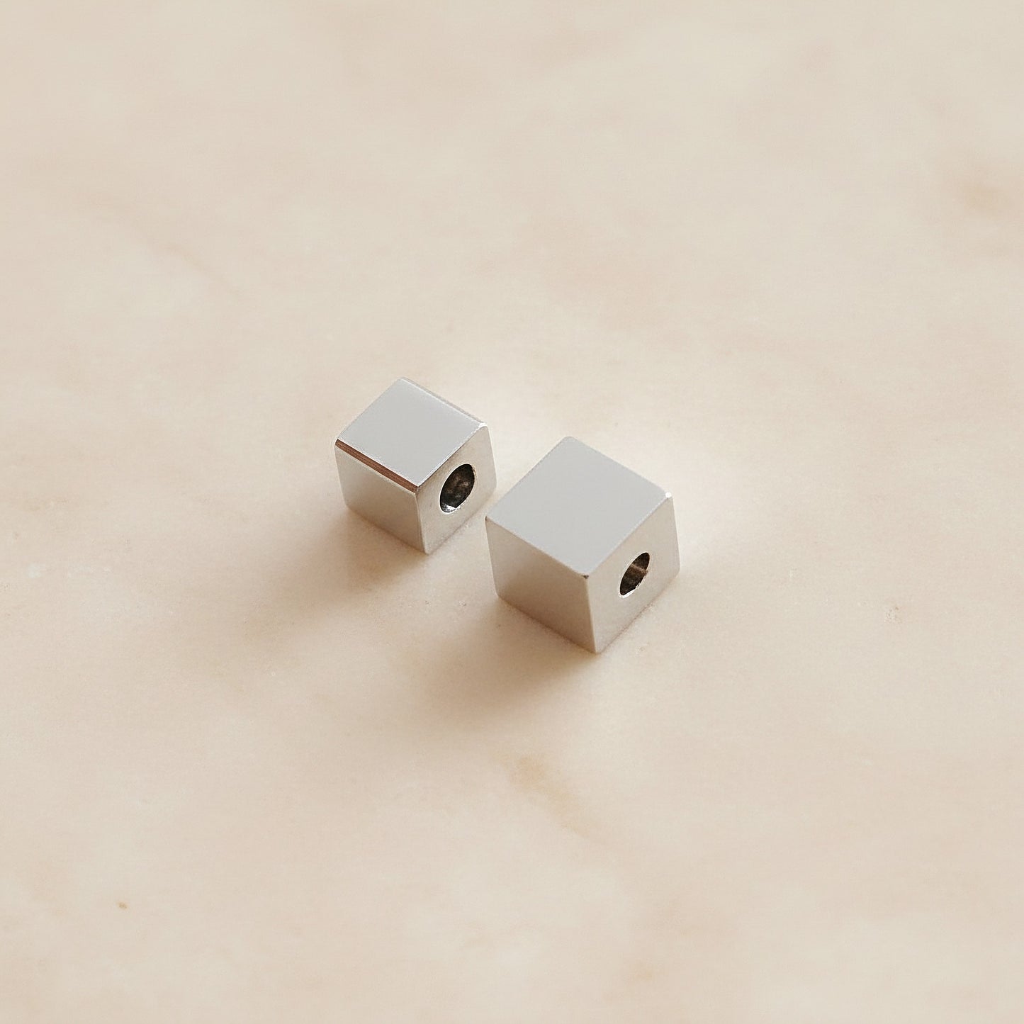 Square Pass-Through Surgical Steel Cube Bead, 1pc (SG.426)