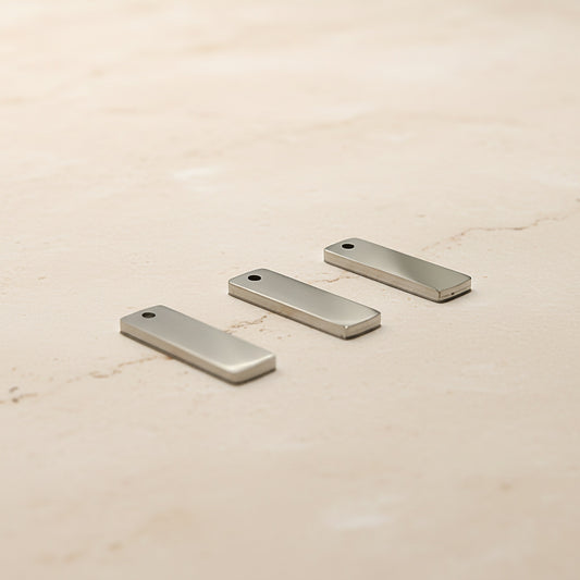 Rectangle Surgical Steel Tag Pendant, 1 pc - detail view 2 (SG.559)