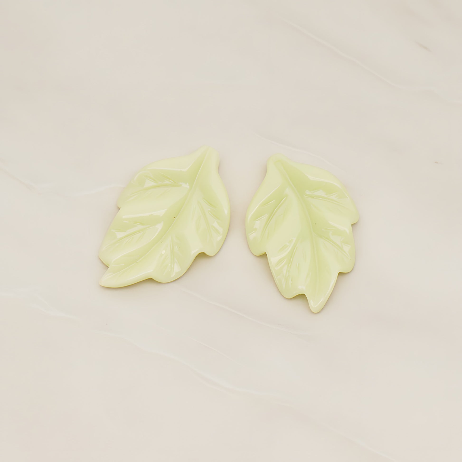 Leaf Flat Back Cabochon, 6 Pc - Yellow green (CB.05)