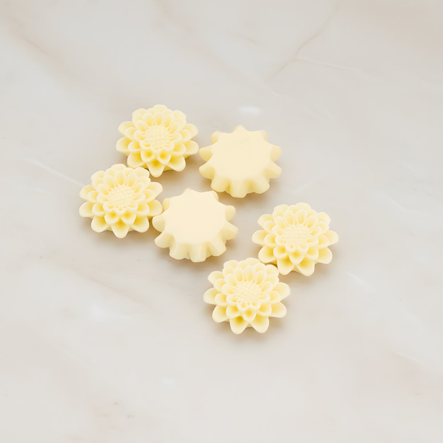 Small Sunflower Flat Back Cabochon, 4 Pc (CB.203-02)