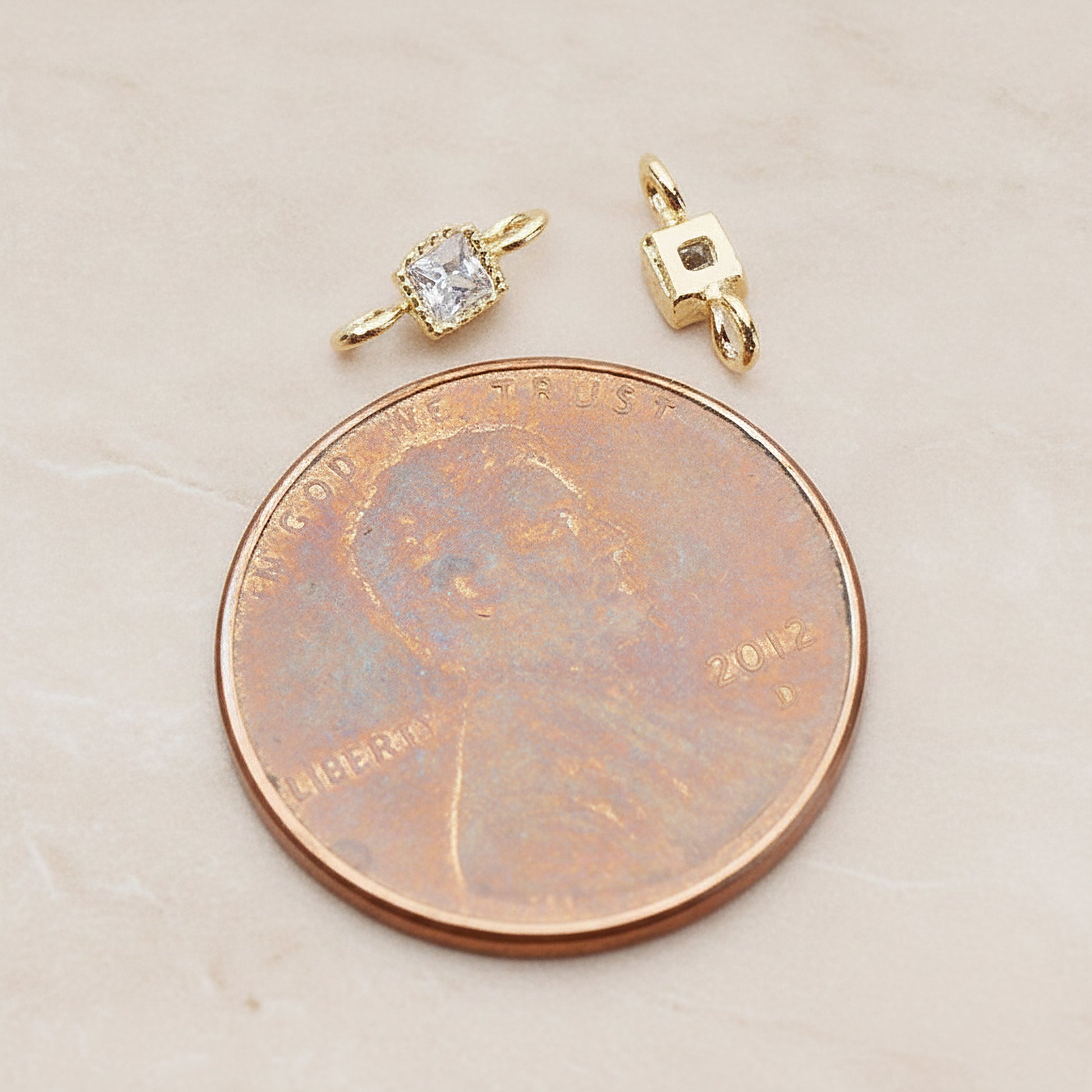 Cushion Cut Cubic Zirconia Connector, 2 Pc - detail view 1 (CN.113)