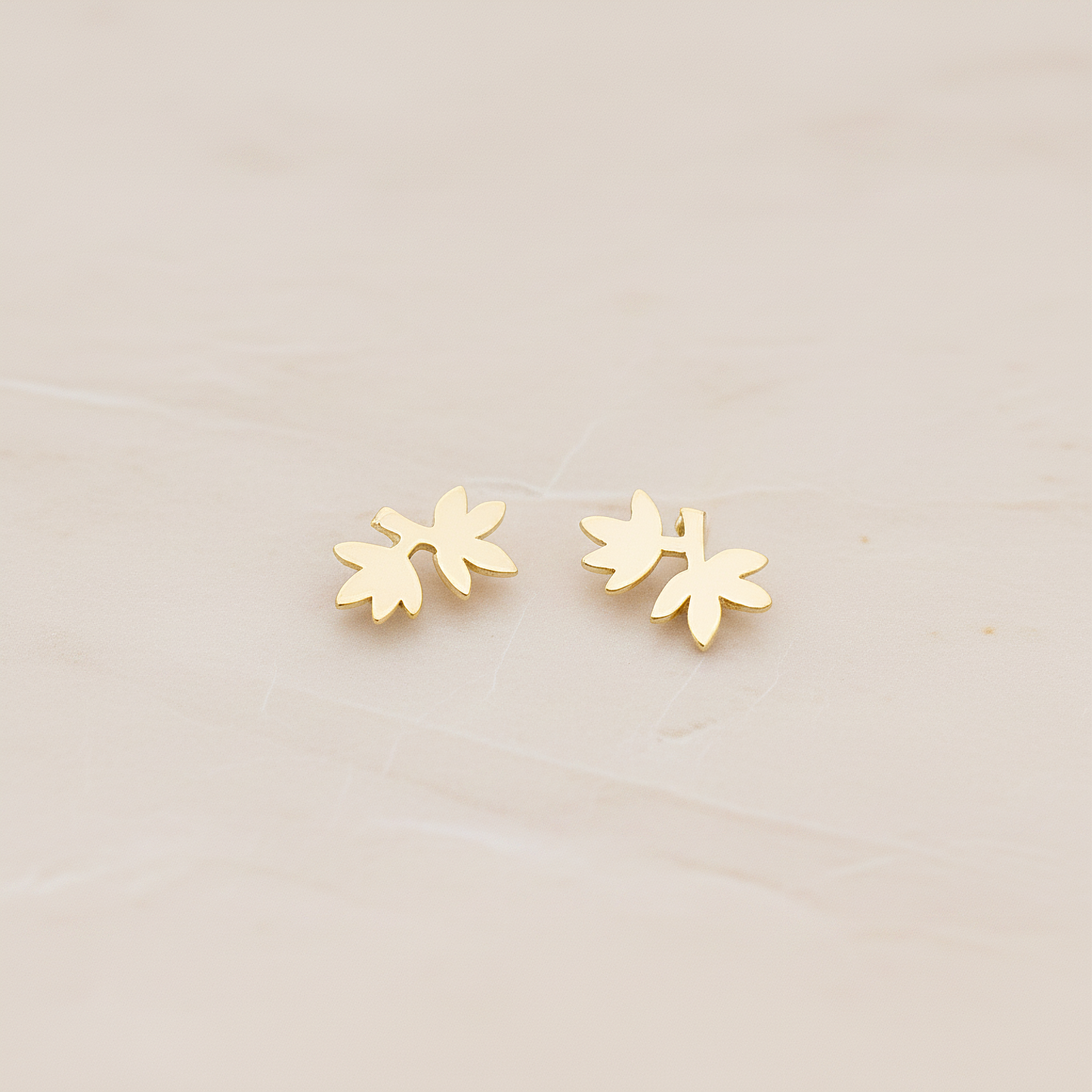 Brushed Palm Tree Leaf Ear Post, 2 Pc - Matte Gold (ER.031)