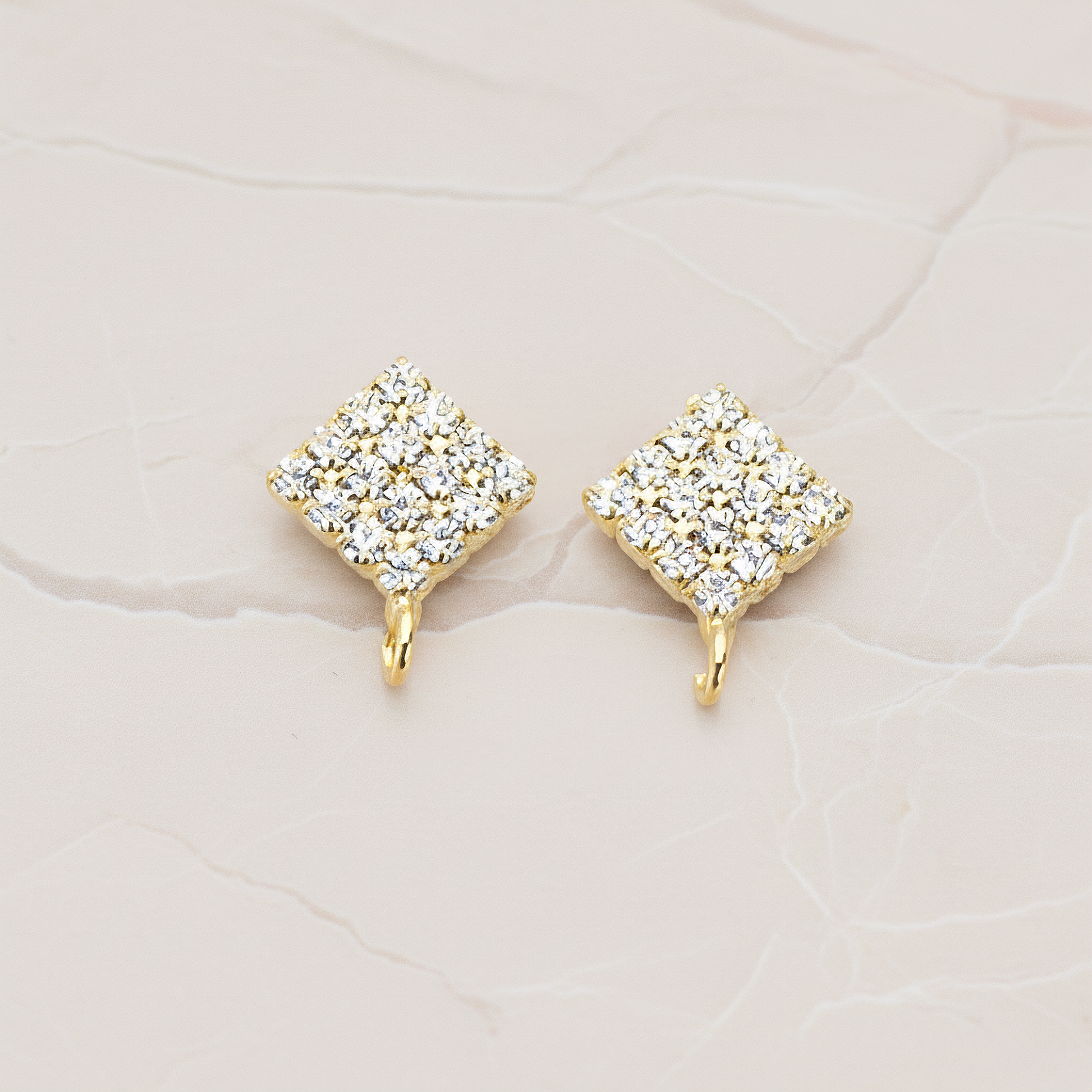 Clear Crystal Cubic Zirconia Setting Diamond Shaped Ear Post, 2 Pc - Glossy Gold (ER.070)