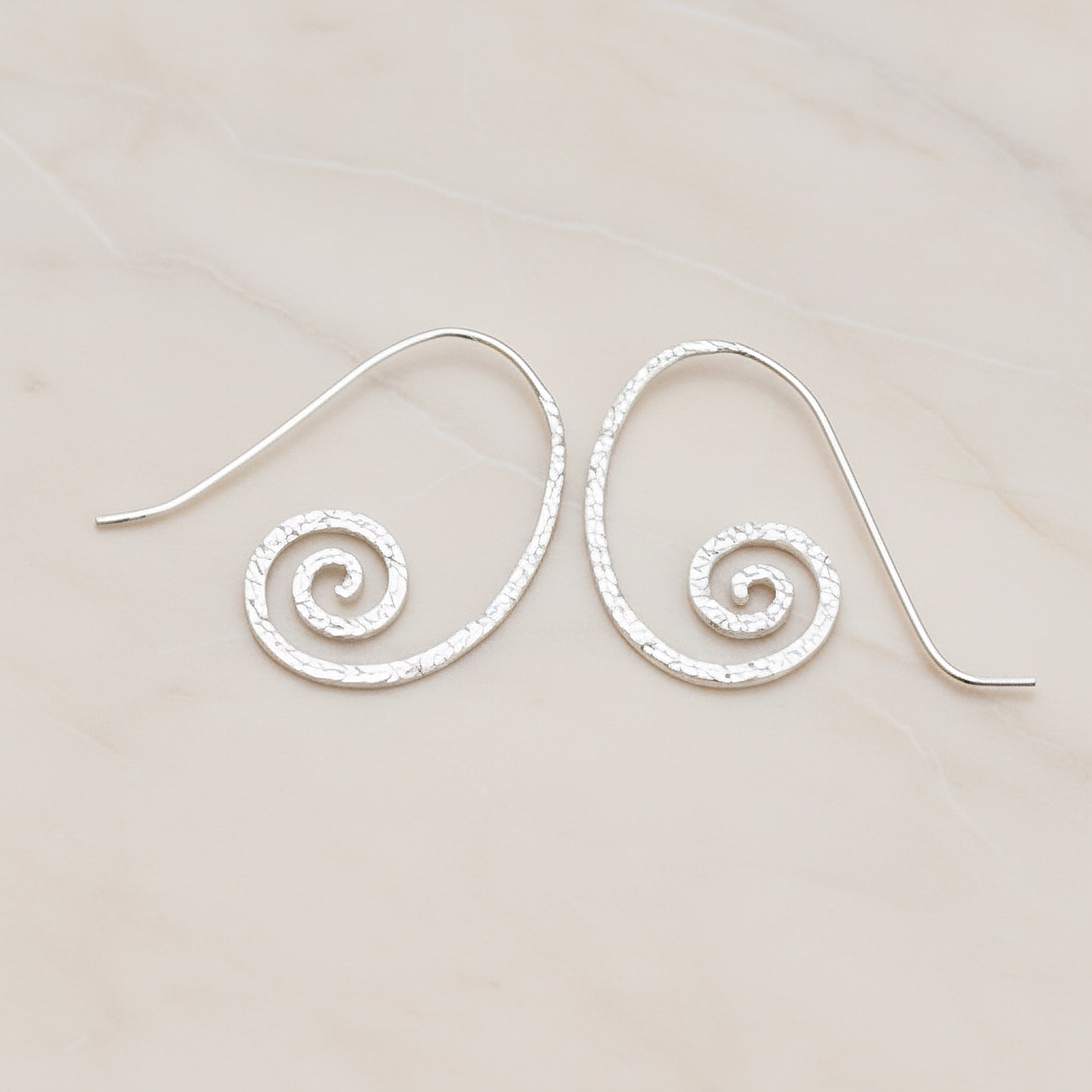 Hammered Swirl Earwire, 2 Pc - Matte Original Rhodium (ER.173)
