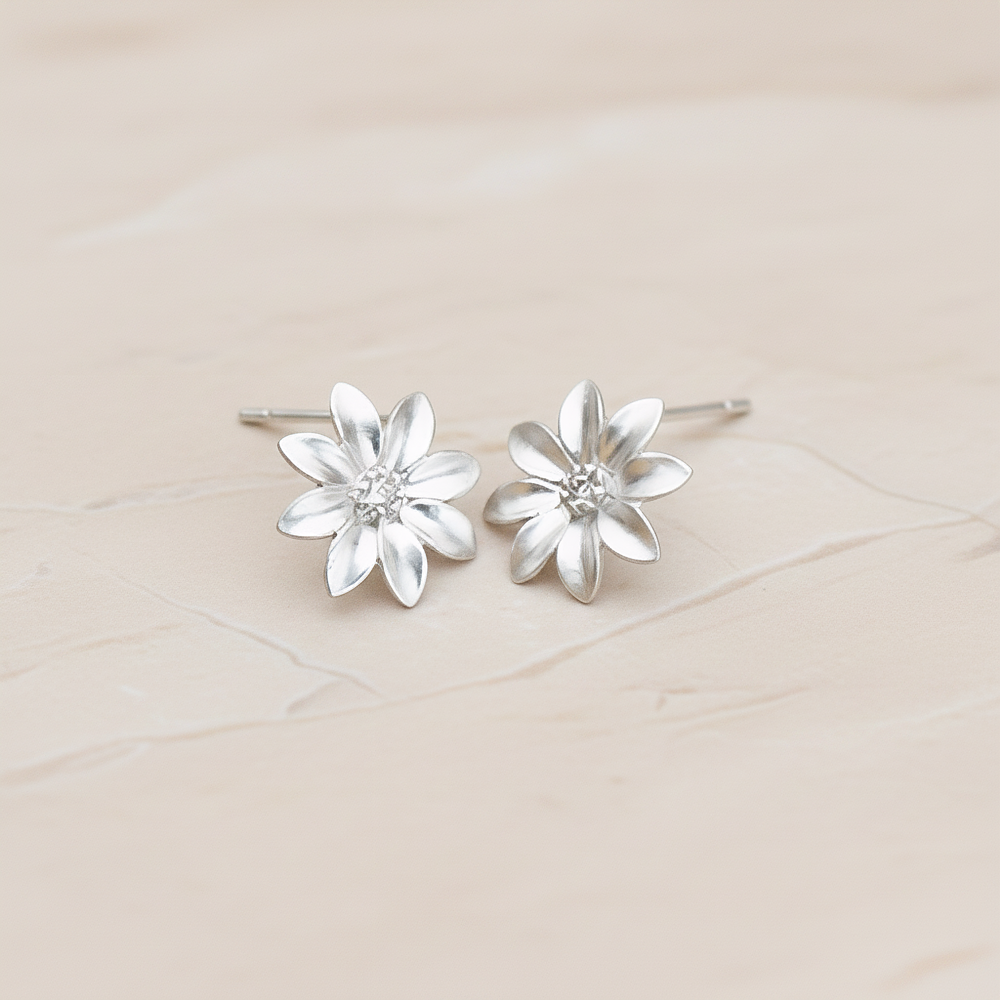 Clear Crystal Cubic Zirconia Centered Daisy Flower Ear Post, 2 Pc - Matte Original Rhodium (ER.237)