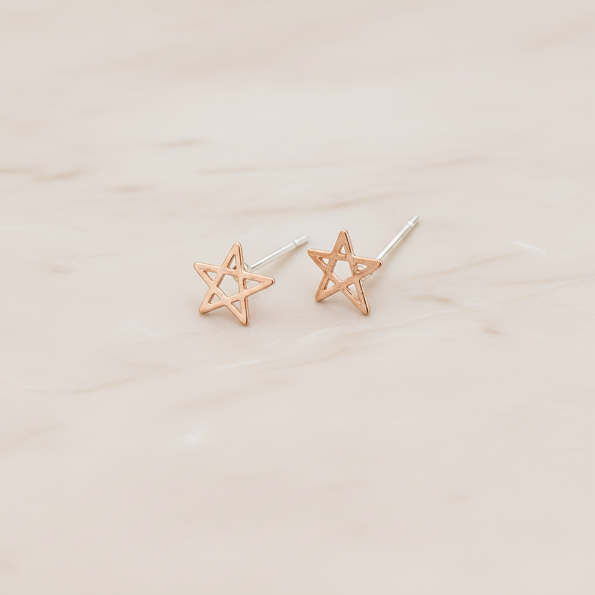 Drawing Star Ear Post, 2 Pc - Glossy Gold (ER.253)