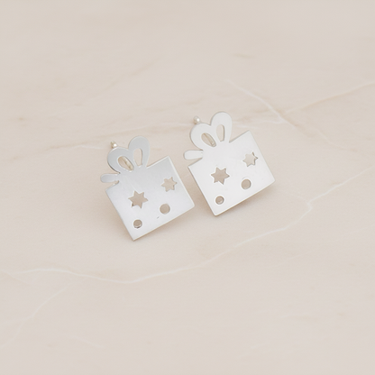 Round Gift Box Ear Post, 2 Pc - Matte Original Rhodium (ER.296)