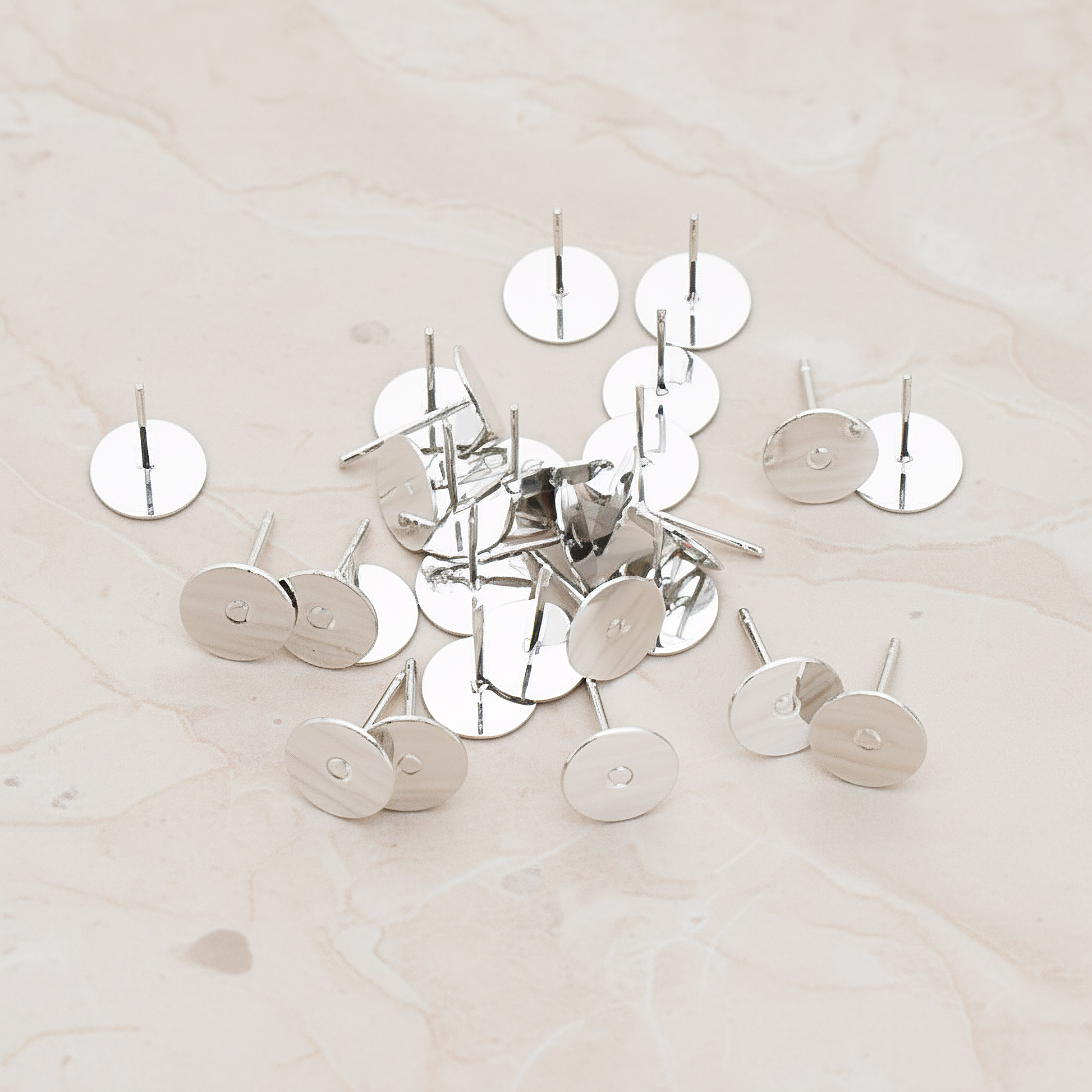Round Pad with Titanium Ear Post, 12 Pc - 8mm (ER.872)