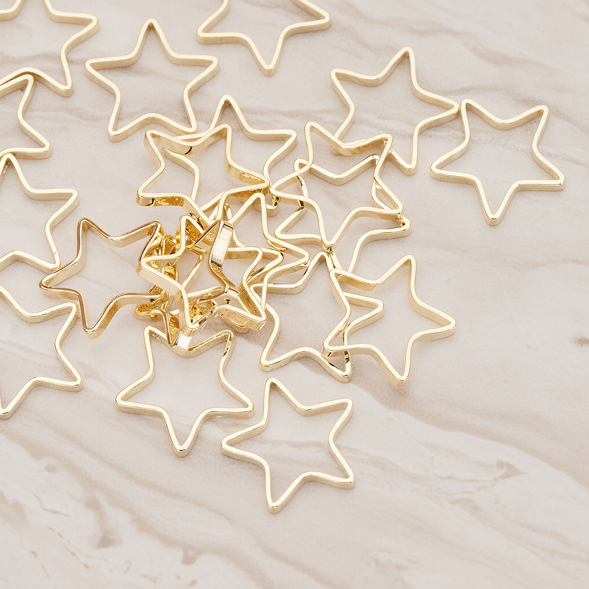 10mm Star Link Pendant, 6 Pc on warm marble background (PD.1008-01)