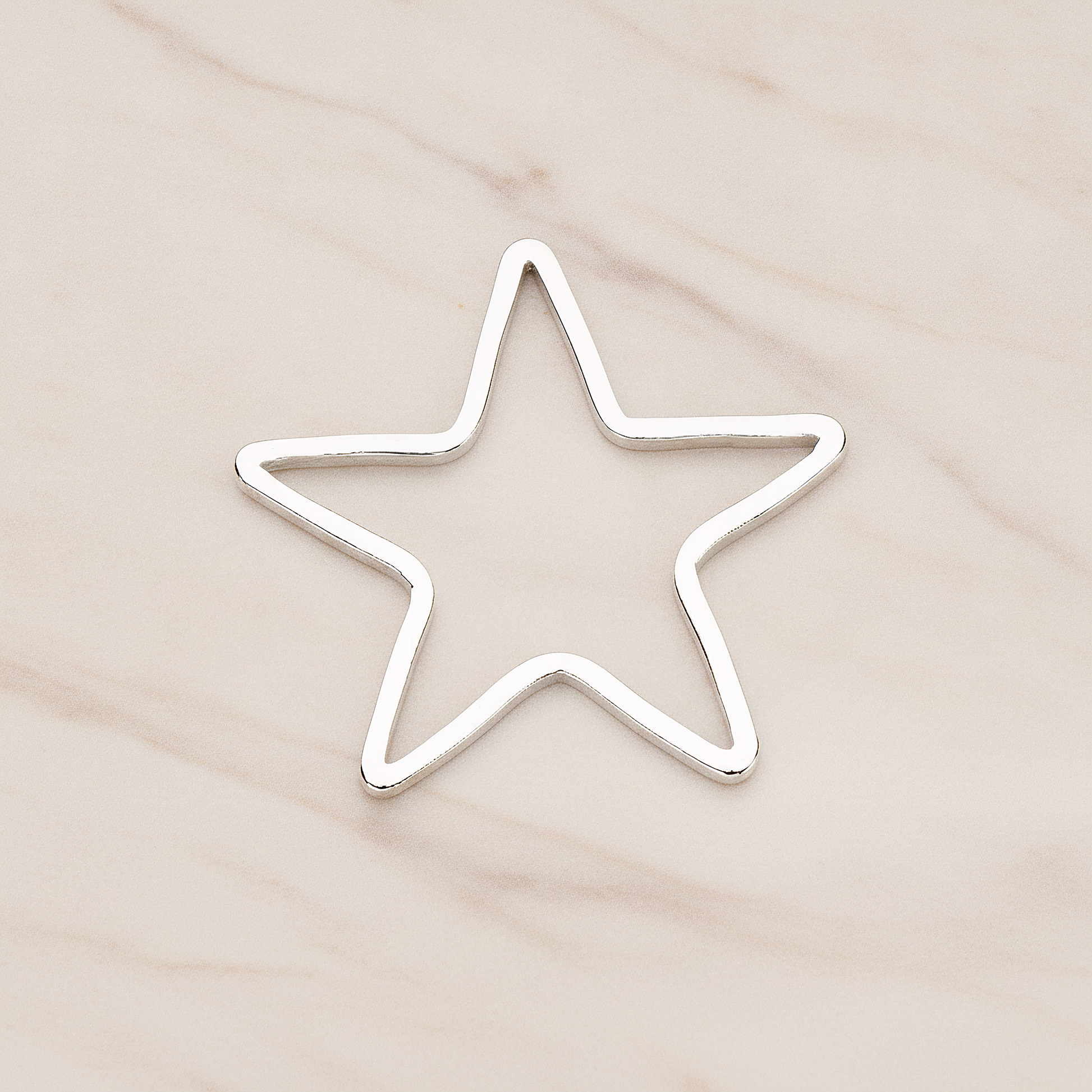 23mm Star Link Pendant, 2 Pc on warm marble background (PD.1008-03)