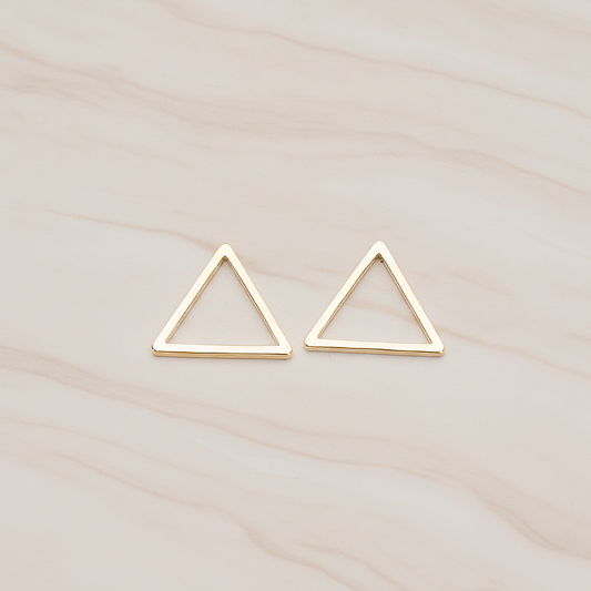 13mm Triangle Link Pendant, 4 Pc on warm marble background (PD.1009-03)