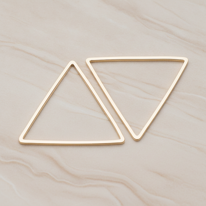 30mm Triangle Link Pendant, 2 Pc on warm marble background (PD.1009-05)