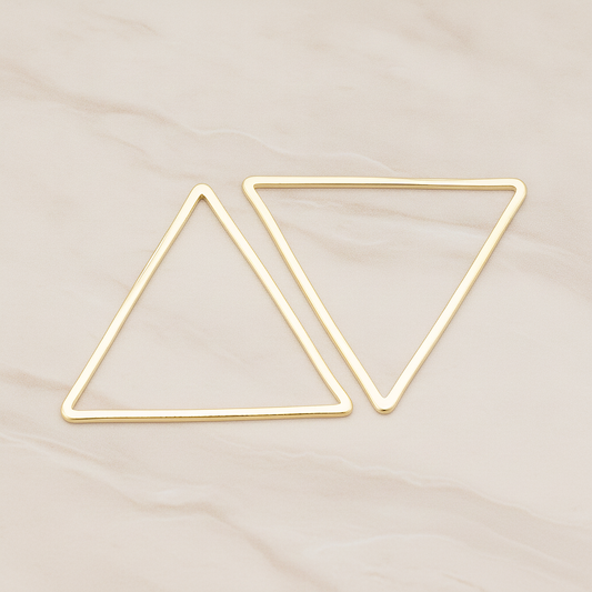 30mm Triangle Link Pendant, 2 Pc on warm marble background (PD.1009-05)