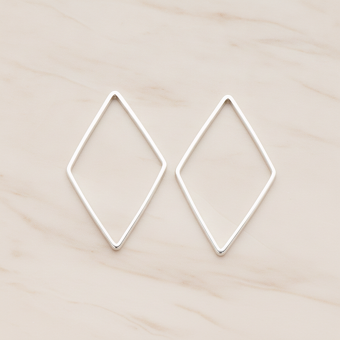 Large Diamond Shaped Link Pendant, 4 Pc on warm marble background (PD.1025-02)