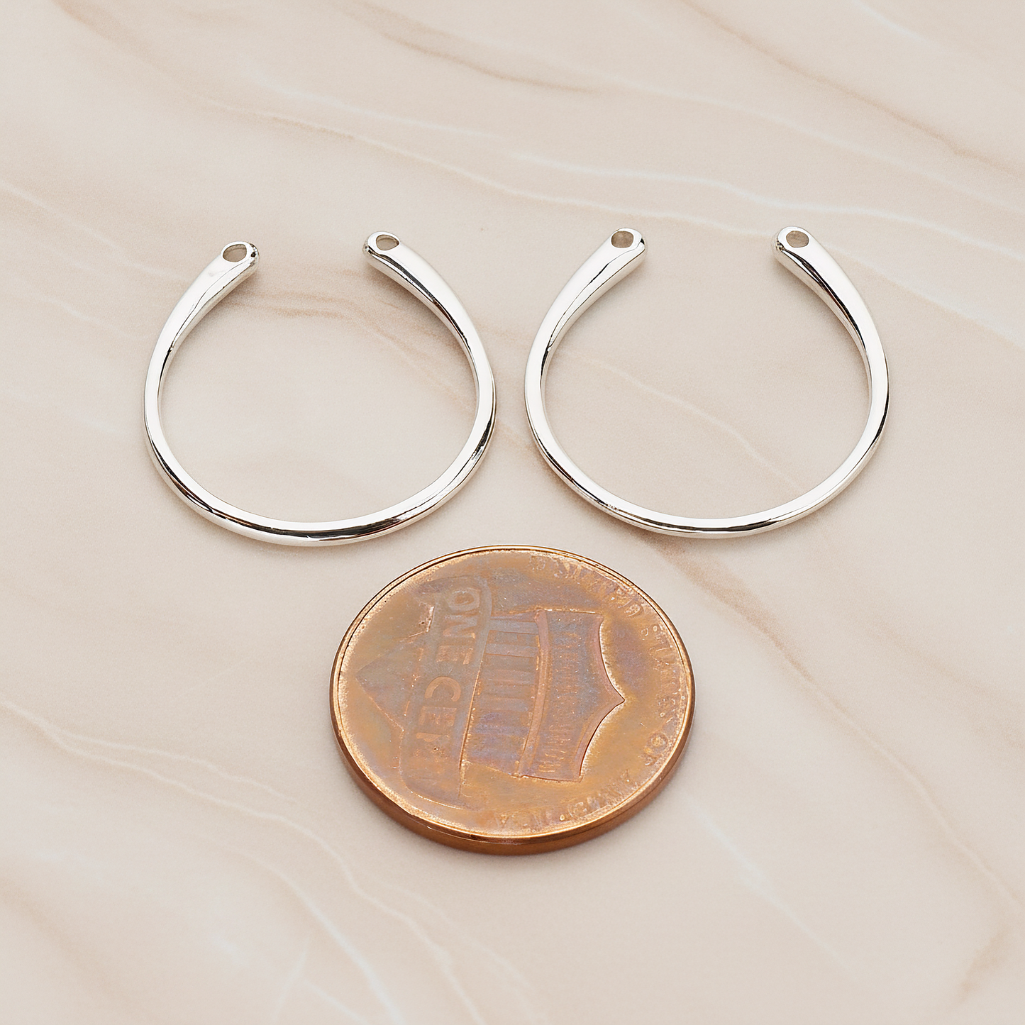 Round Circle Pendant, 2 Pc on warm marble background (PD.1048)