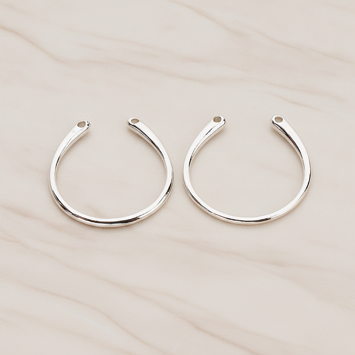 Round Circle Pendant, 2 Pc on warm marble background (PD.1048)